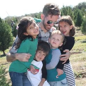 Meet your Posher, Derek